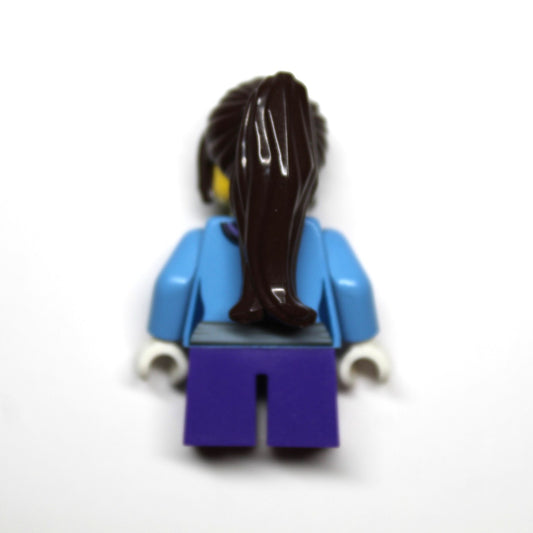 LEGO Minifigure: Girl - Medium Blue Jacket with Scarf (hol026)